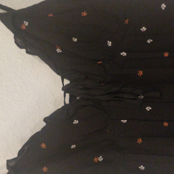 Forever twenty one black floral summer dress - Picture 3 of 6